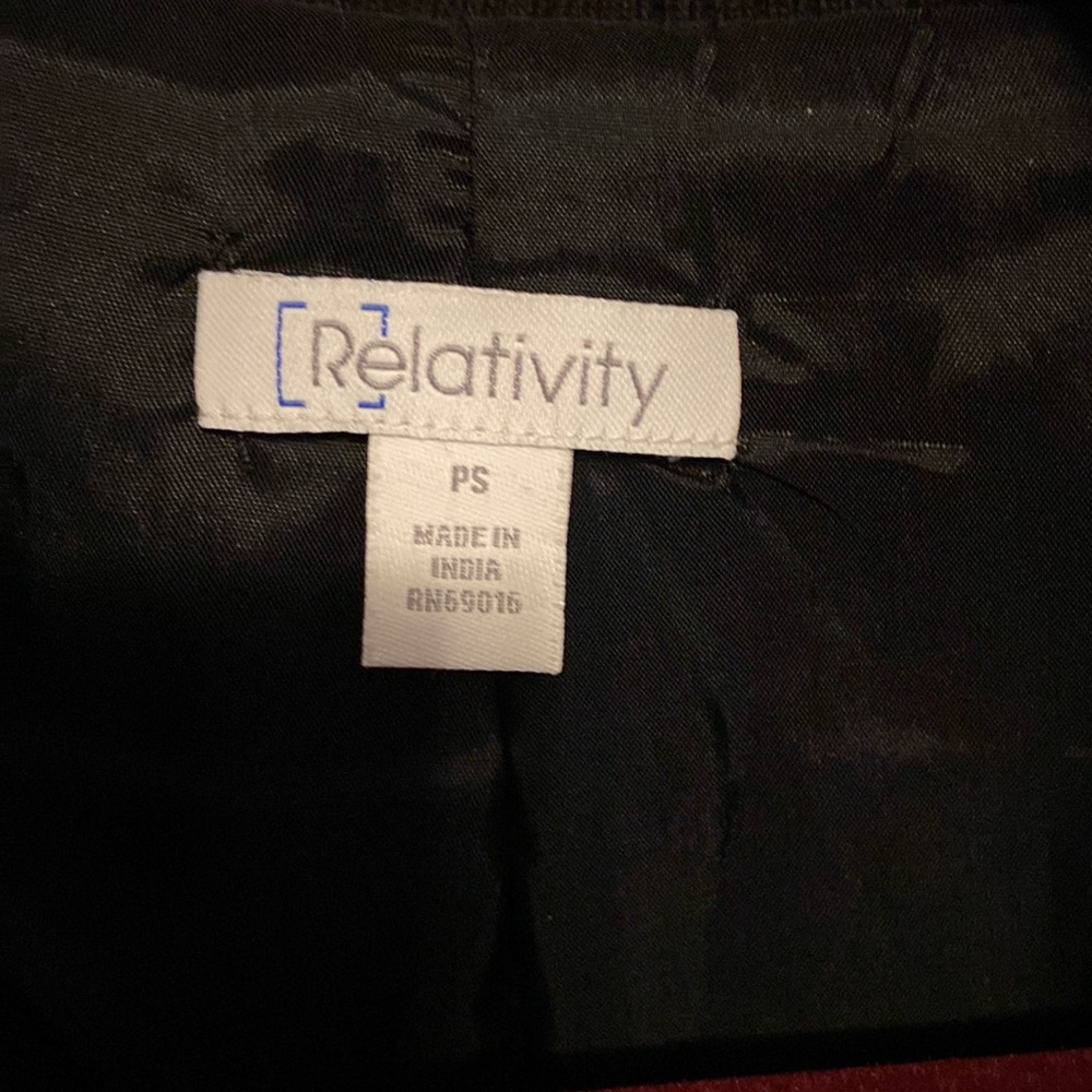 Cute Fall/Winter Jacket By Relativity. Fully Line… - image 4